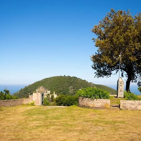 Panoramic Mountain View, Sea 15 Min Away With Ac Appartement